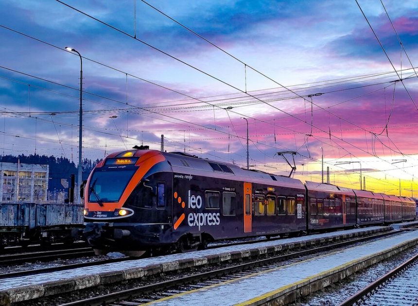 Renfe tiene un nuevo y gigantesco proyecto en marcha: un tren nocturno para conectar Europa de este a oeste